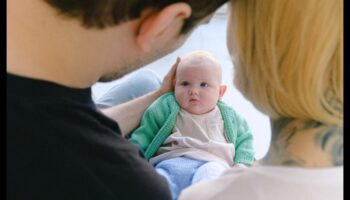 הצצות עדינות: טיפים לתינוקייה ממוקדי בריאות להורים טריים
