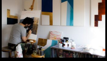 קנבסים יצירתיים: אמנות החקר האדריכלי