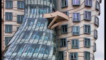 תענוגות מבניים: חקר עולם האמנויות האדריכליות